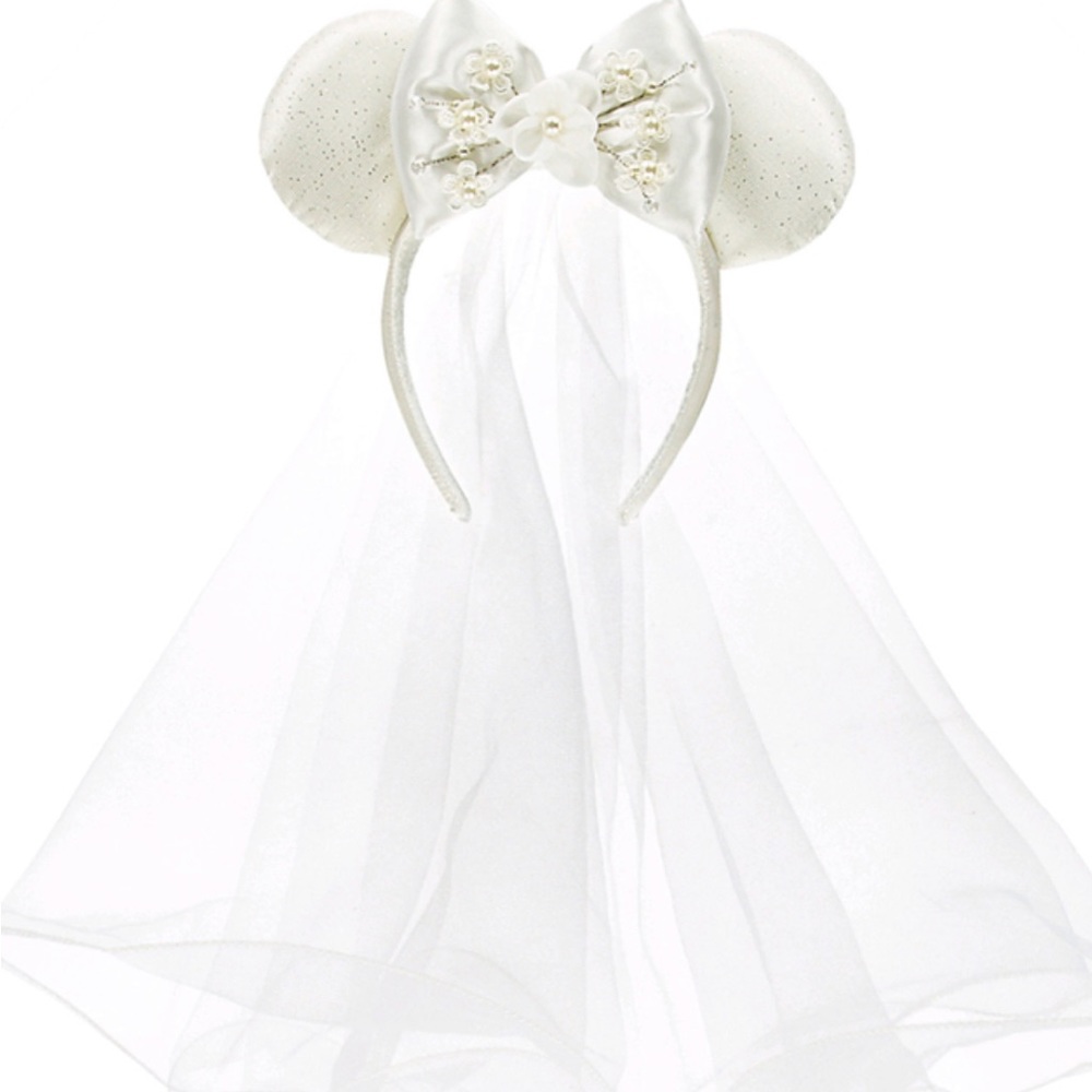 Minnie Mouse Bride Ear Headband           SOLD OUT in stores